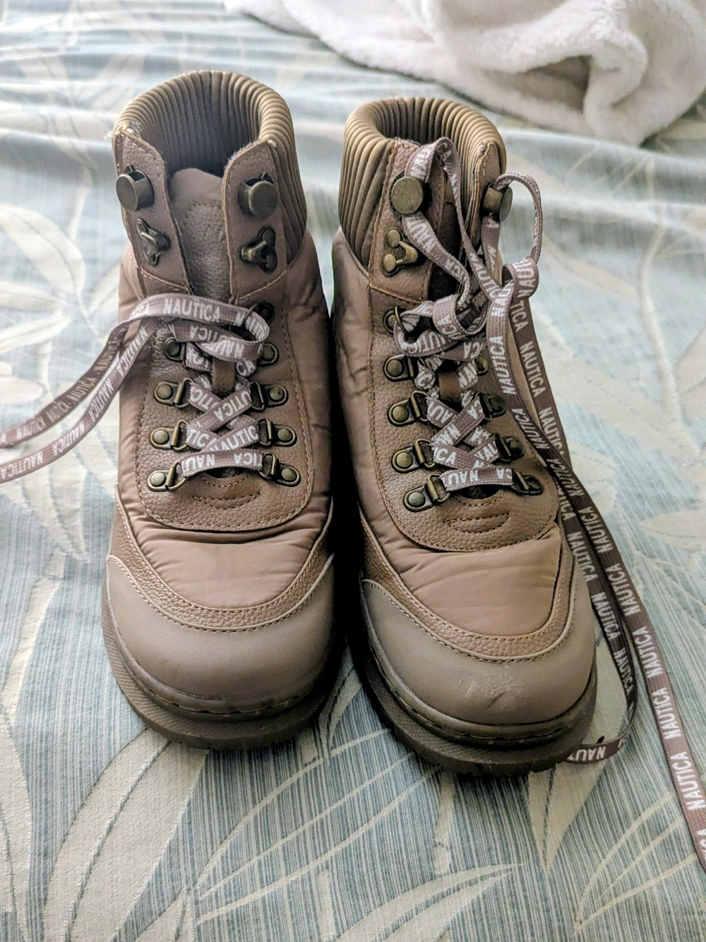 Nautica Taupe/Brown Lace-Up Outdoor Boots